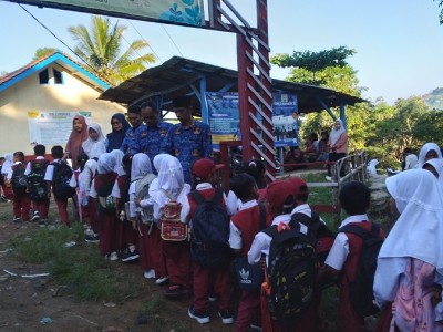 Hari Pertama Masuk Sekolah